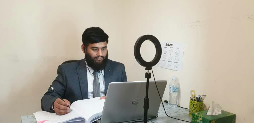 http://www.andalusuniv.net/AUSTNEW/userimages/news/2zksch23vwmoh.jpg