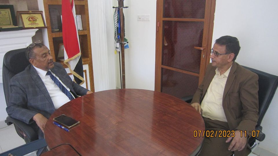 http://www.andalusuniv.net/AUSTNEW/userimages/news/3t2j9gn5hn329712226_6386909404654027_746615278926813091_n.jpg