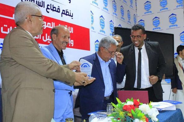 http://www.andalusuniv.net/AUSTNEW/userimages/news/zx5rfgp12d5.jpg